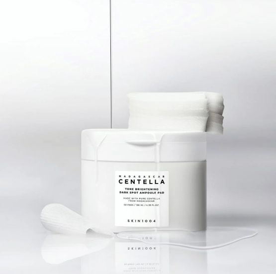Skin1004 - Madagascar Centella Tone Brightening Dark Spot Ampoule Pad 130ml (60 pads)